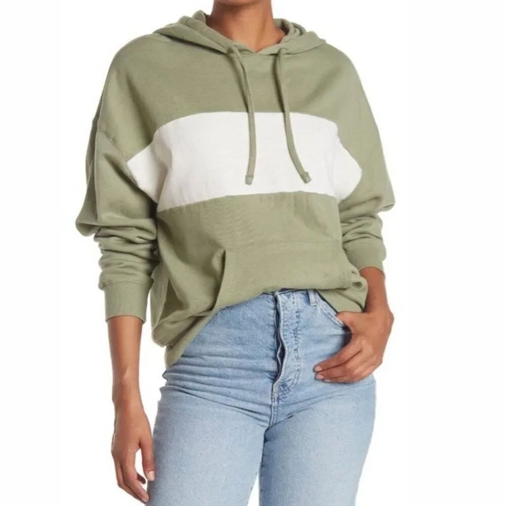 ✨ABOUND STRIPED SZ 1X HOODIE IN GREEN HEDGE✨